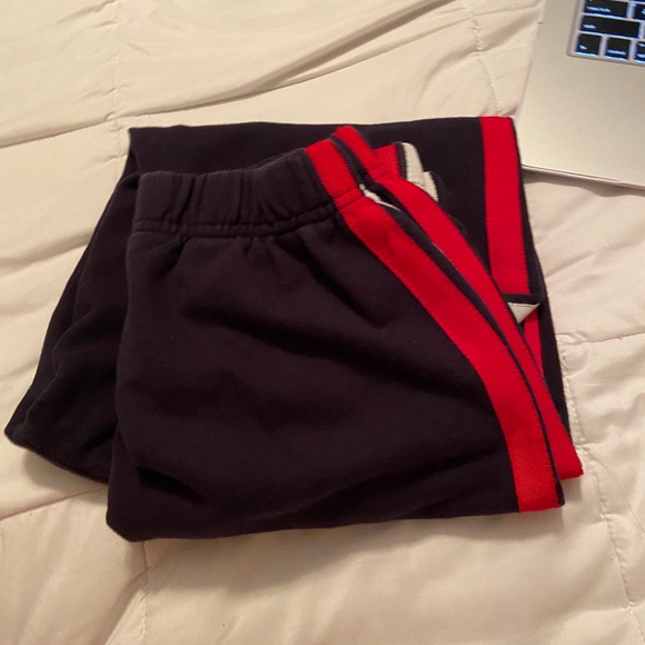 BRANDY MELVILLE COLLECTION - Picture 5 of 5